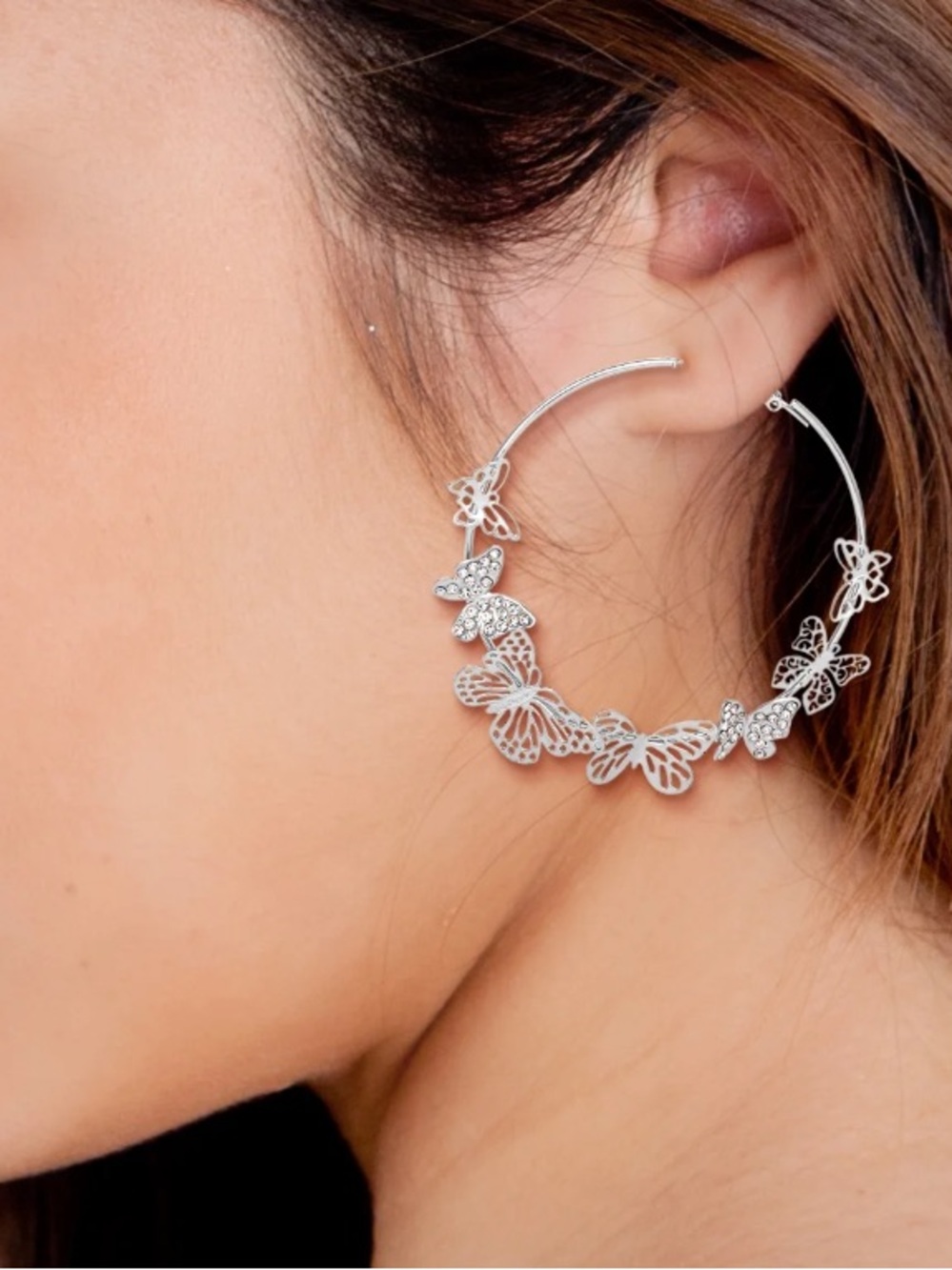 Jessica Simpson Women's Butterfly Hoop Earrings Silvertone *NEW*